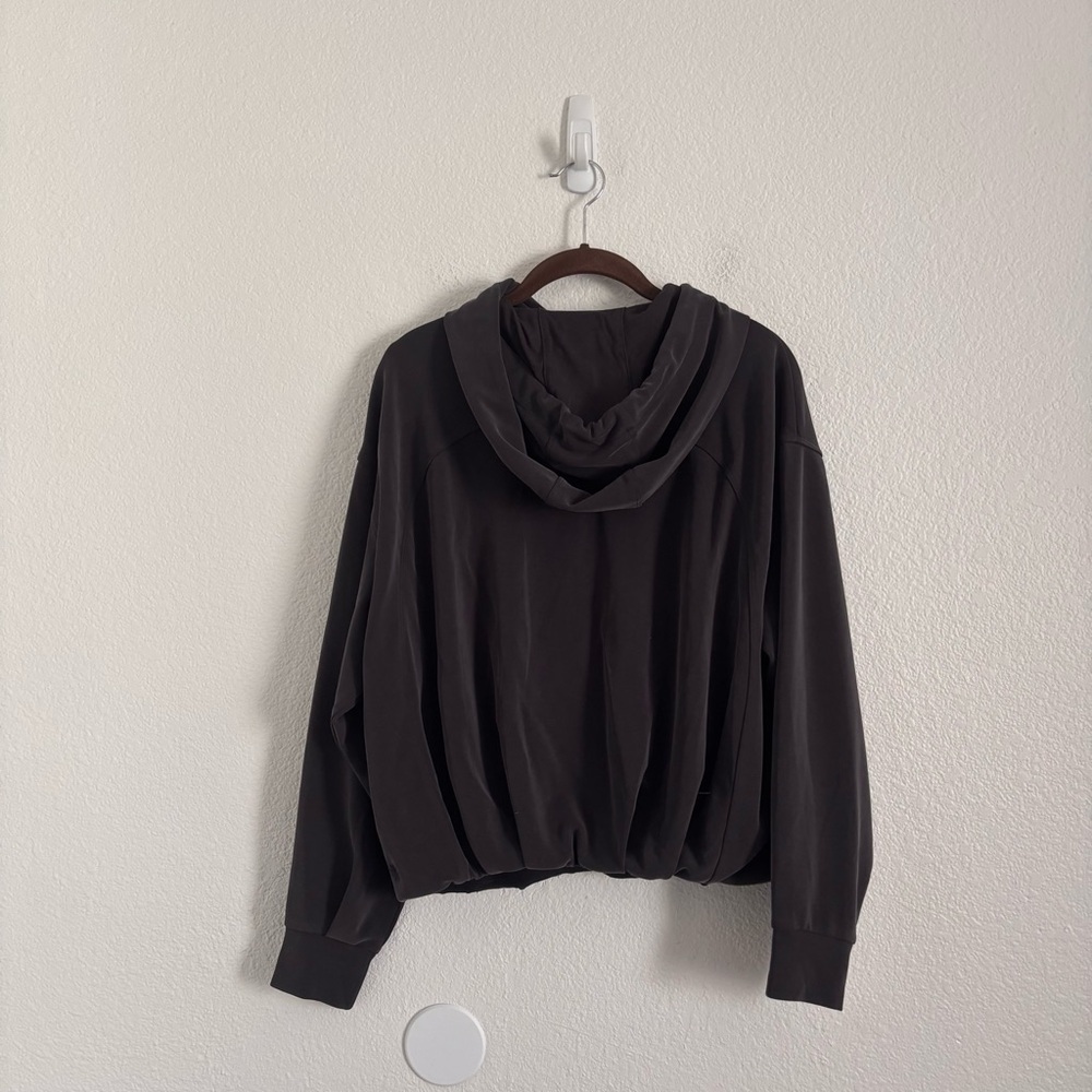 Athleta Women's Size Small Gray Bubble Hem Hoodie Sweater - Picture 4 of 4